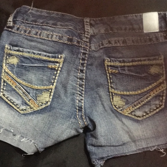 Maurices Jean Shorts - Picture 3 of 3